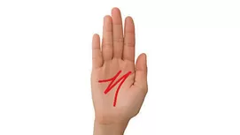 ¿Tienes estos agujeros en las orejas? Conoce el significado