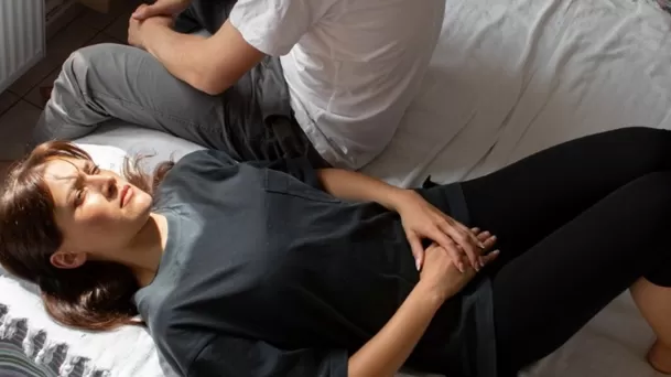 La incontinencia urinaria, incluso en las relaciones sexuales, es un síntoma de piso pélvico débil. La incontinencia urinaria, incluso en las relaciones sexuales, es un síntoma de piso pélvico débil.