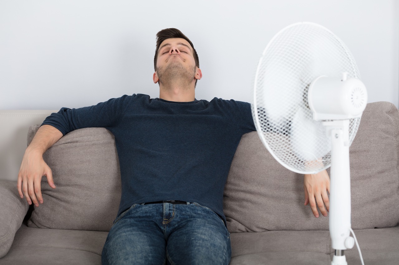 Las consecuencias de dormir con el ventilador prendido