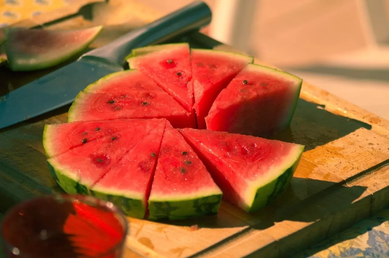 La sandía llega en el verano y es la fruta perfecta para refrescarse