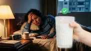 Conoce el poder del vaso de leche nocturno y sus efectos en el sueño y el envejecimiento.