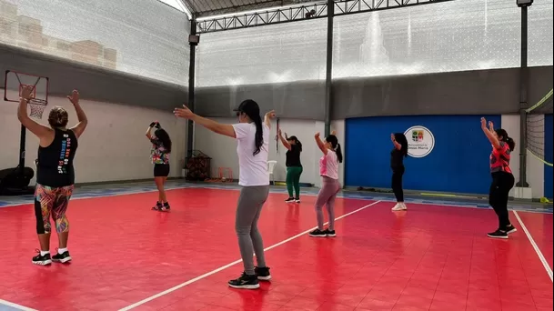 Una clase de Zumba Fitness puede durar alrededor de una hora. (Foto: Útileinteresante.pe)