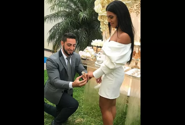 Vania Bludau compromiso Frank Dello Russo