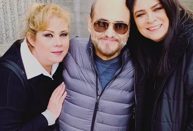 Victoria Ruffo remece Instagram con instantánea junto al 'Señor Barriga'